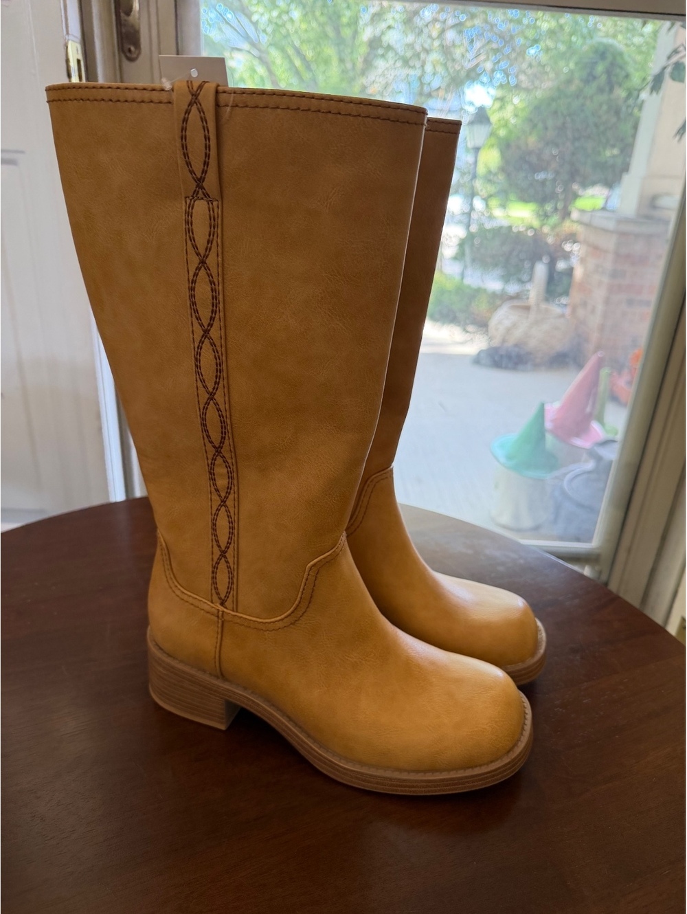 Women's Tan Mid-Calf Boots with Fabric Lining Size 8